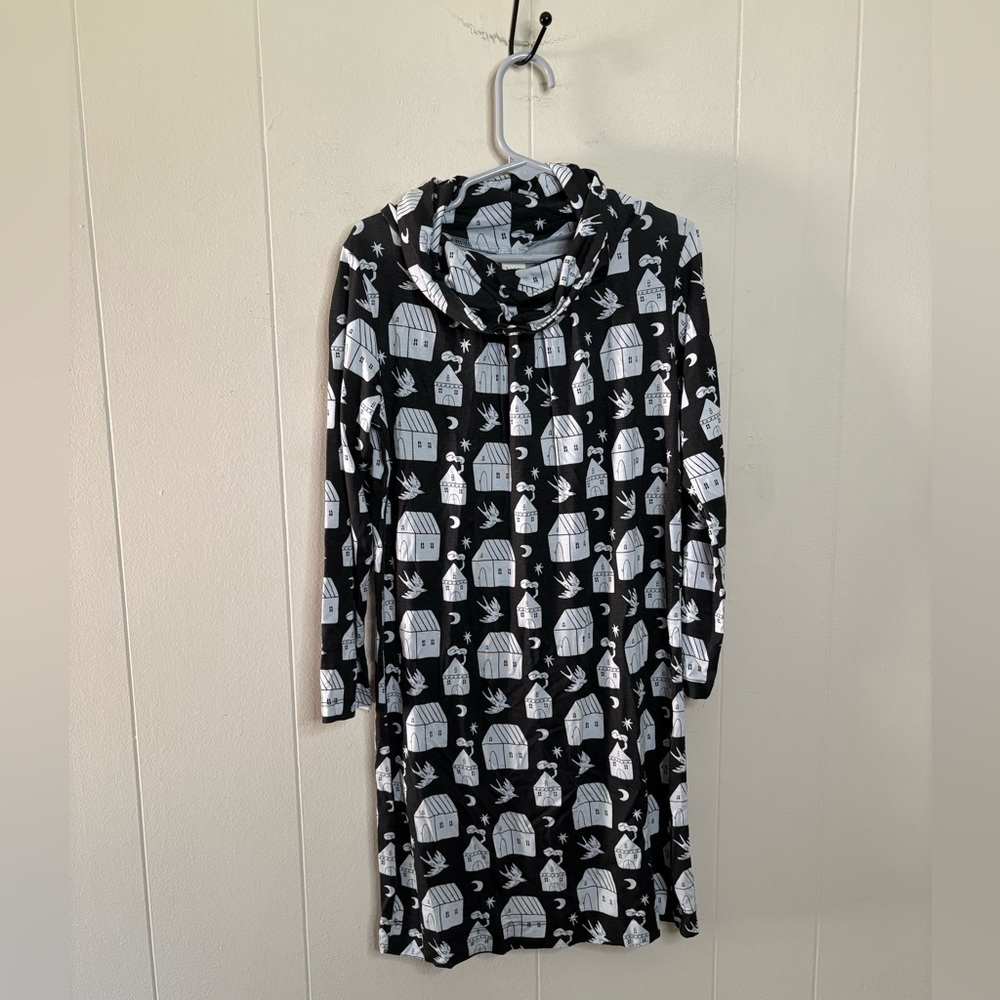 Kate Quinn Long Sleeve Cowl Neck Dress in Little Houses Girls size 6 new